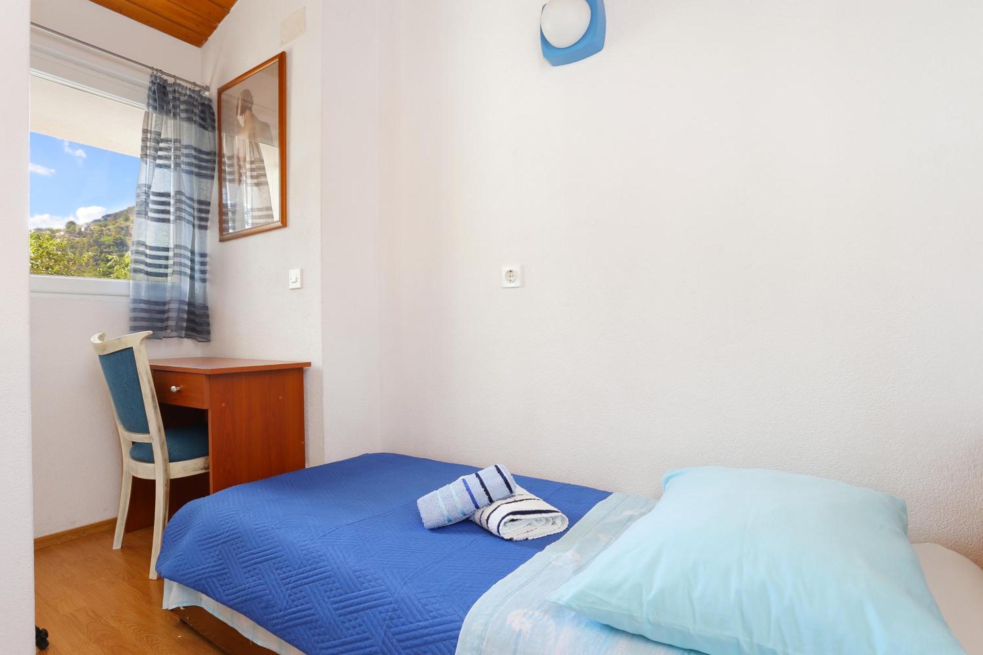 Holiday House With A Parking Space Brela, Makarska - 788 Bilik gambar